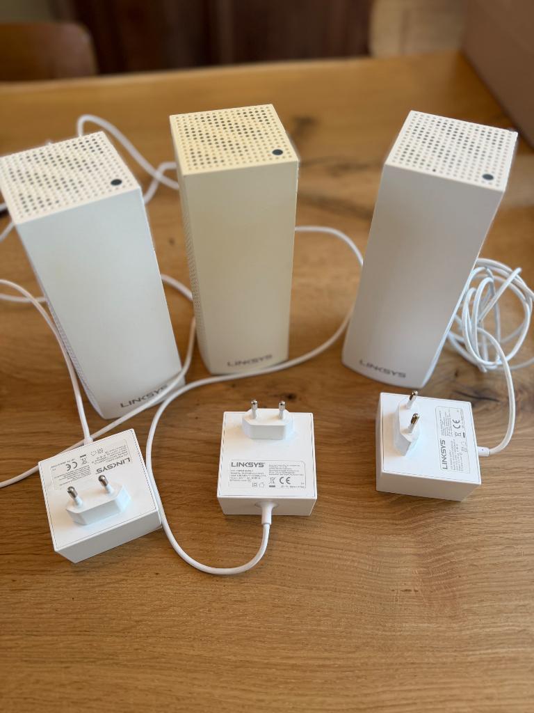 Linksys Velop WHW03 Mesh WiFi (3x) wifi door heel huis – €65, Ophalen of Verzenden, Zo goed als nieuw, Router, Linksys