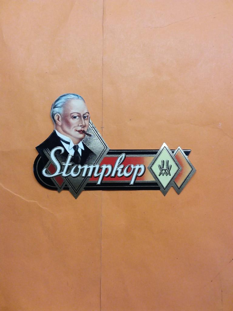 Sigarenbandjes etiket 18, Ophalen of Verzenden, Zo goed als nieuw, Sigarenbandjes