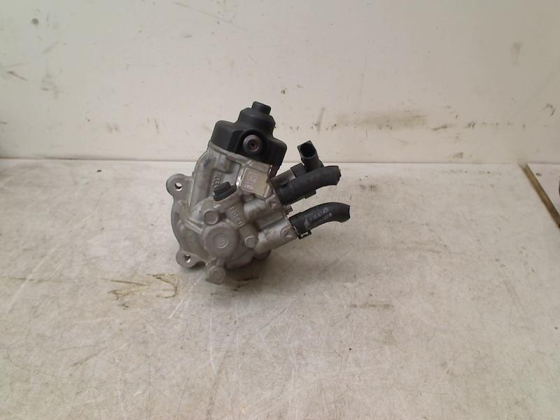 Brandstofpomp Volkswagen Golf VII (AUA) 2015 04L130755D, Gebruikt, Volkswagen, Volkswagen AG, Kundenbetreuung@volkswagen.de