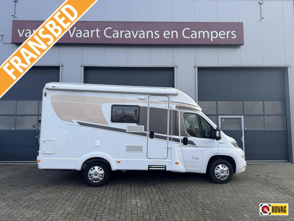 Carado T135 Totaal lengte 599 cm, Caravans en Kamperen, Standaard zit, Koelkast, Fiat, Tot en met 2