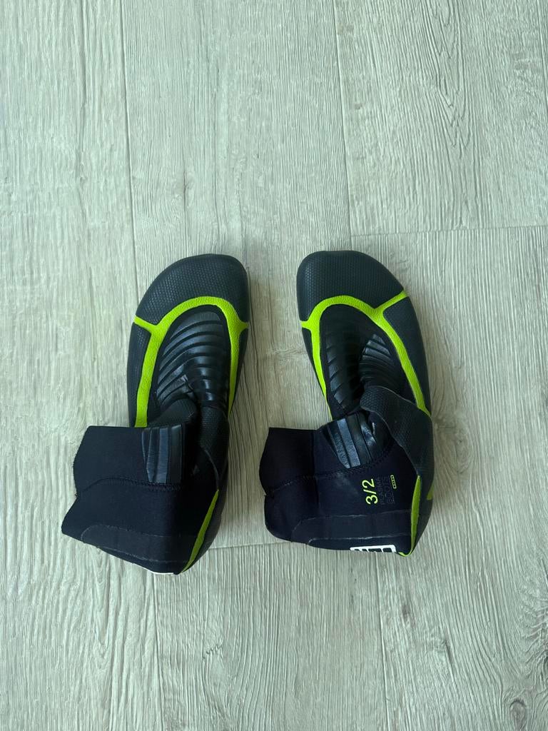 ION Plasma Boots 3/2 Waterschoenen - Maat 42/43, Ophalen of Verzenden, Gebruikt, Dame of Heer, Zeil- of Surfschoenen