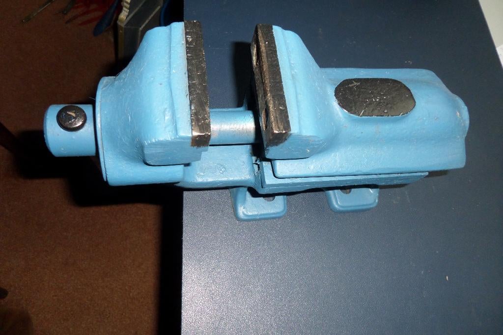 Bankschroef - Brockhaus Heuer - Bekbreedte: 8cm, Ophalen, Zo goed als nieuw, Minder dan 70 cm, Bankschroef