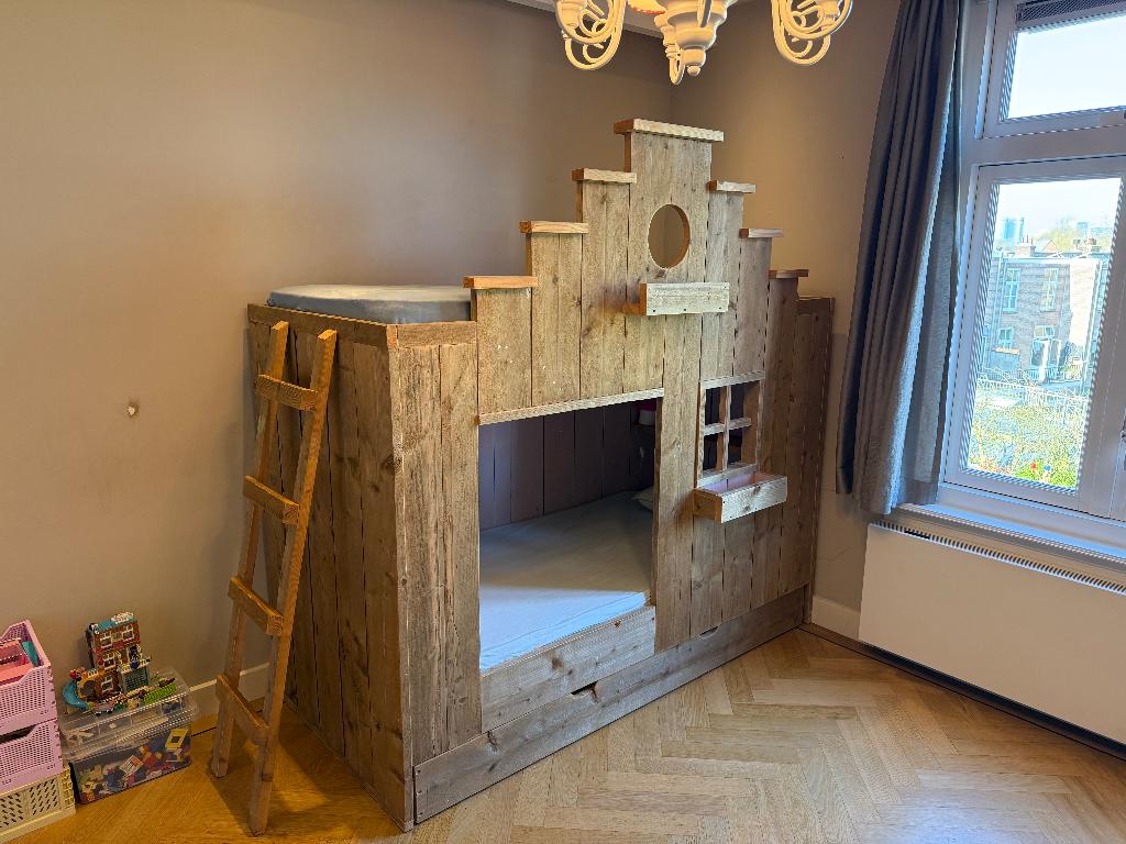 Saartje Prum Vogelhuisbed met 3 slaapplekken, Ophalen, 85 tot 100 cm, Gebruikt, 180 cm of meer