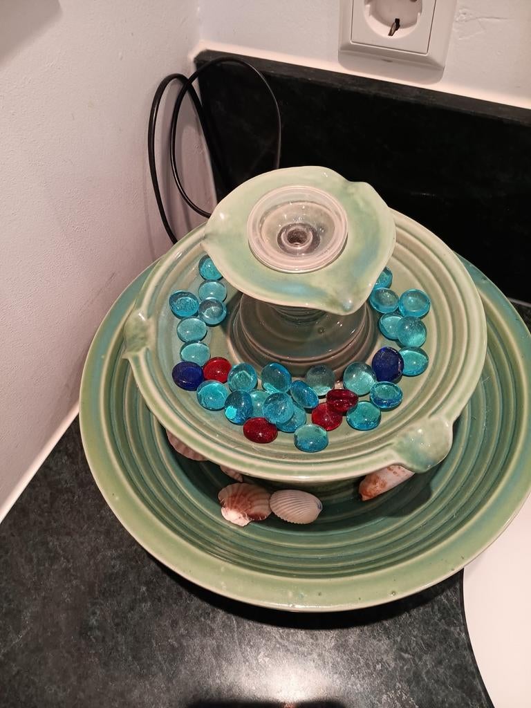 Decoratieve Waterfontein met Schelpen en Glazen Steentjes, Tuin en Terras, Ophalen of Verzenden, Gebruikt, Overige materialen