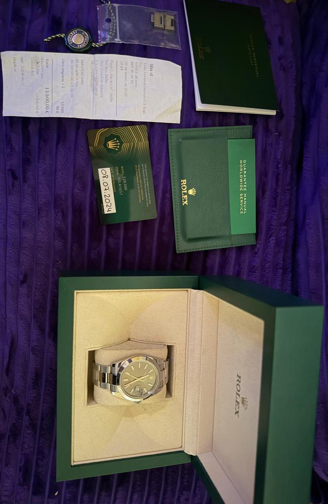 Rolex Datejust 41mm Zilveren Wijzerplaat, Polshorloge, Ophalen of Verzenden, Zo goed als nieuw, Rolex