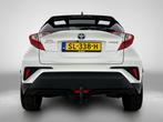 Toyota C-HR 1.8 Hybrid Bi-Tone Plus | Airco | Achteruitrijca, Stof, Euro 6, 4 cilinders, Hybride Elektrisch/Benzine