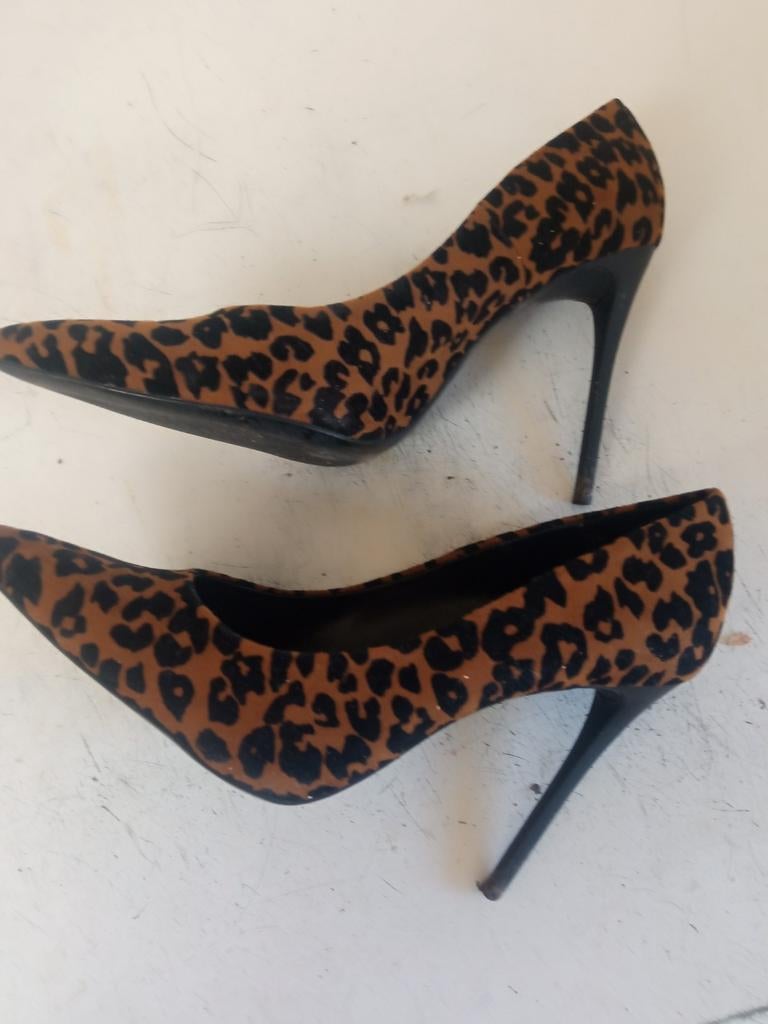 Pumps met tijgerprint maat 37 merk ZARA, Ophalen of Verzenden, Zo goed als nieuw, Bruin