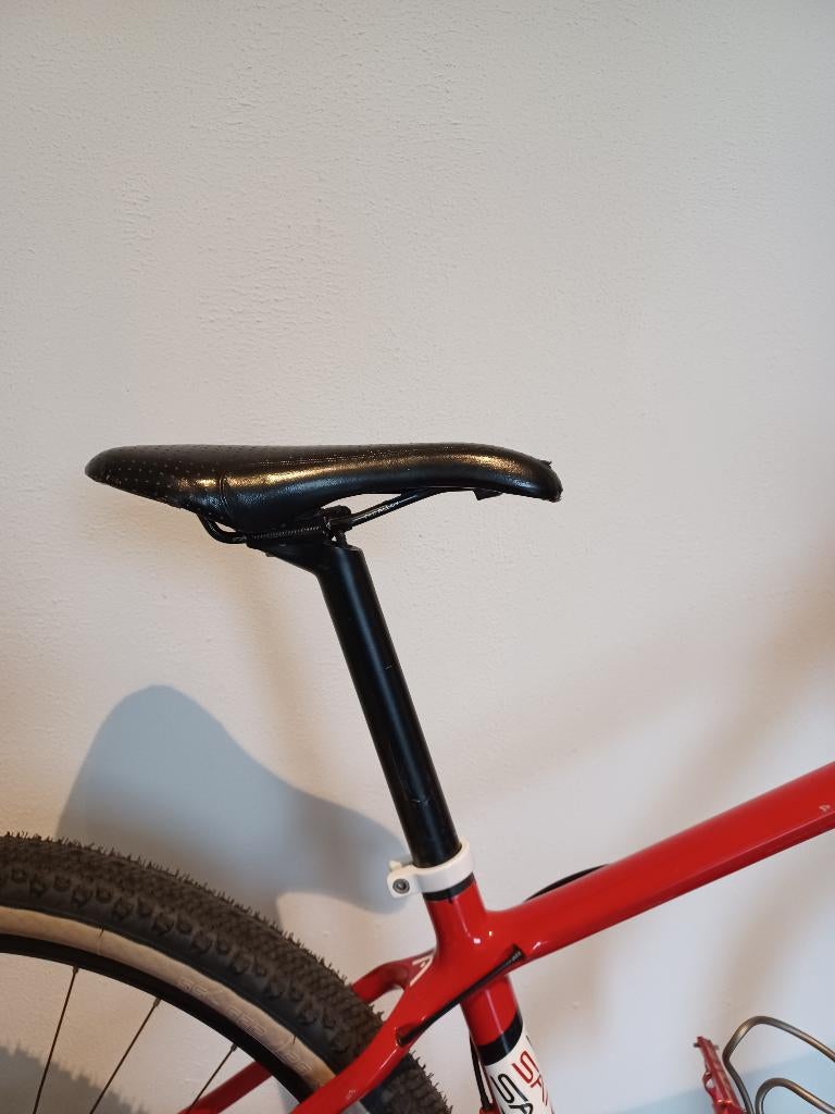 zadelpenklem  handvatten grips remblokjes zadelpen stuur, Ophalen of Verzenden, Nieuw, Mountainbike, Zadel