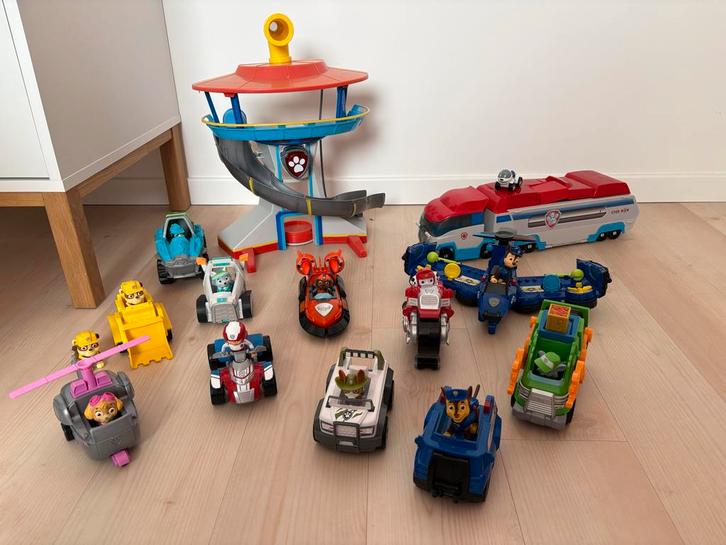 Grote Paw Patrol Speelgoed Collectie met Uitkijktoren, Kinderen en Baby's, Speelgoed | Overig, Gebruikt, Jongen of Meisje, Ophalen