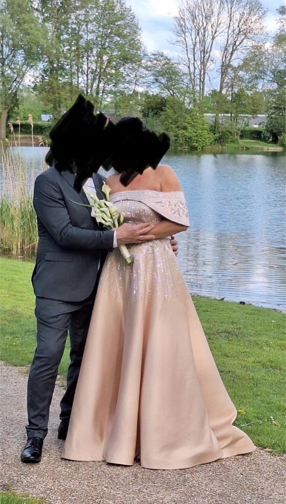 Prachtige Galajurk Maat L voor Speciale Gelegenheden, Galajurk, Beige, Zo goed als nieuw, Ophalen