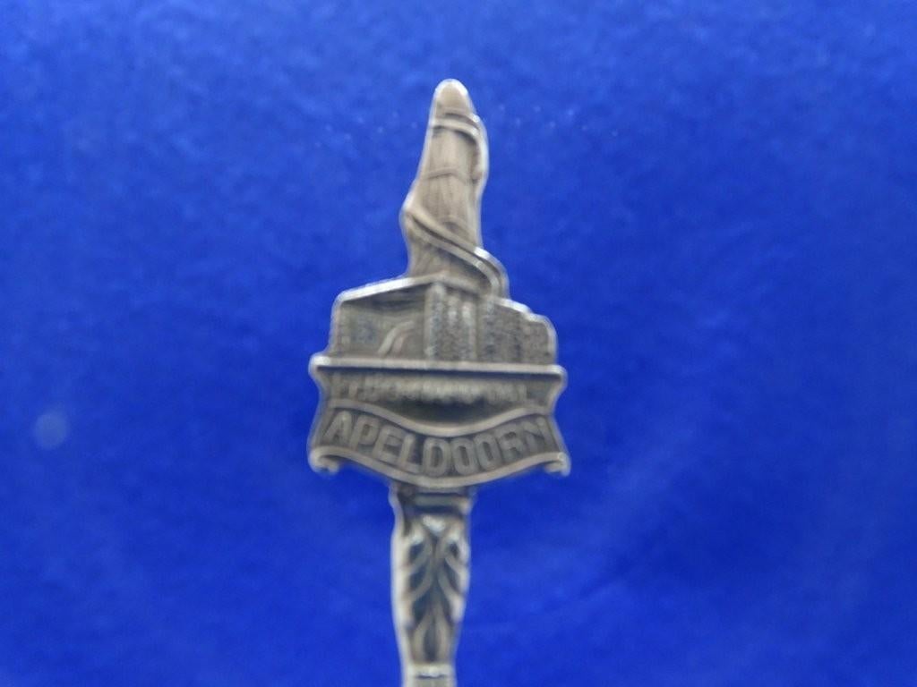 Lepeltje: Apeldoorn, Verzenden