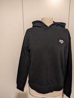 Zwarte hoodie met hartje - Maat M, Maat 38/40 (M), Zwart, Ophalen of Verzenden, Onbekend