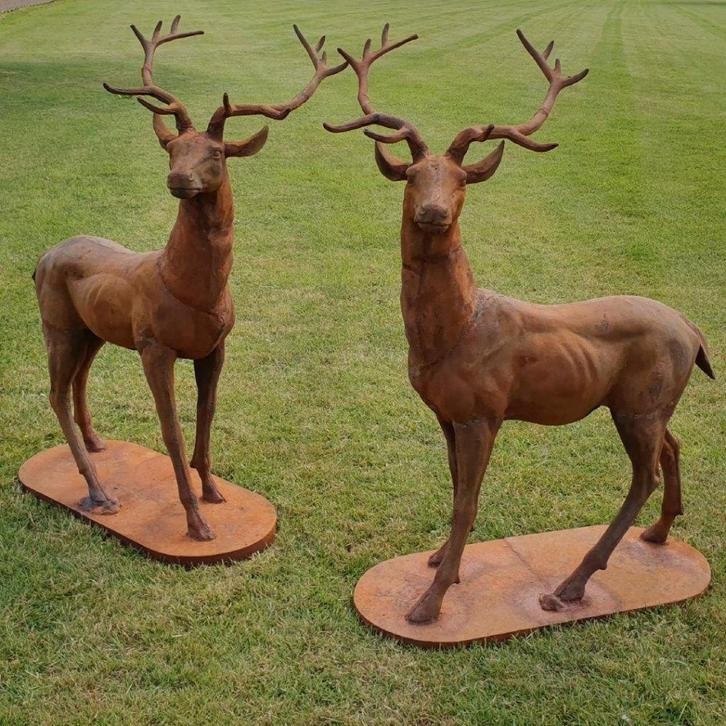 Hert edelhert tuinbeeld set van 2 - gietijzer GROOT, Tuin en Terras, Tuinbeelden, Nieuw, Dierenbeeld, Metaal, Ophalen