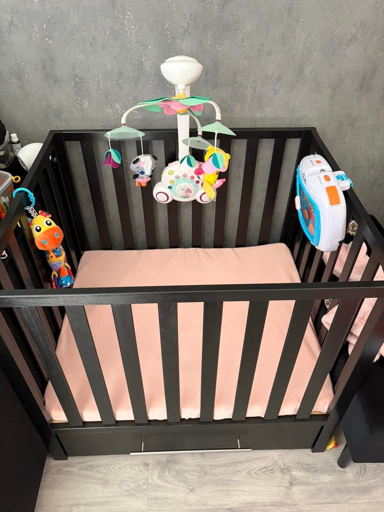 Zwarte box met lade, Ophalen, Zo goed als nieuw, Lade