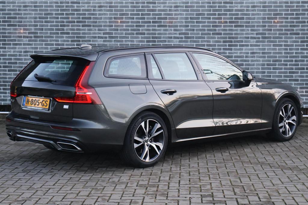 Volvo V60 Plug-in Hybrid T6 AWD R-Design | Trekhaak | Panora, Auto's, 12 maanden, Gebruikt, Euro 6, 4 cilinders