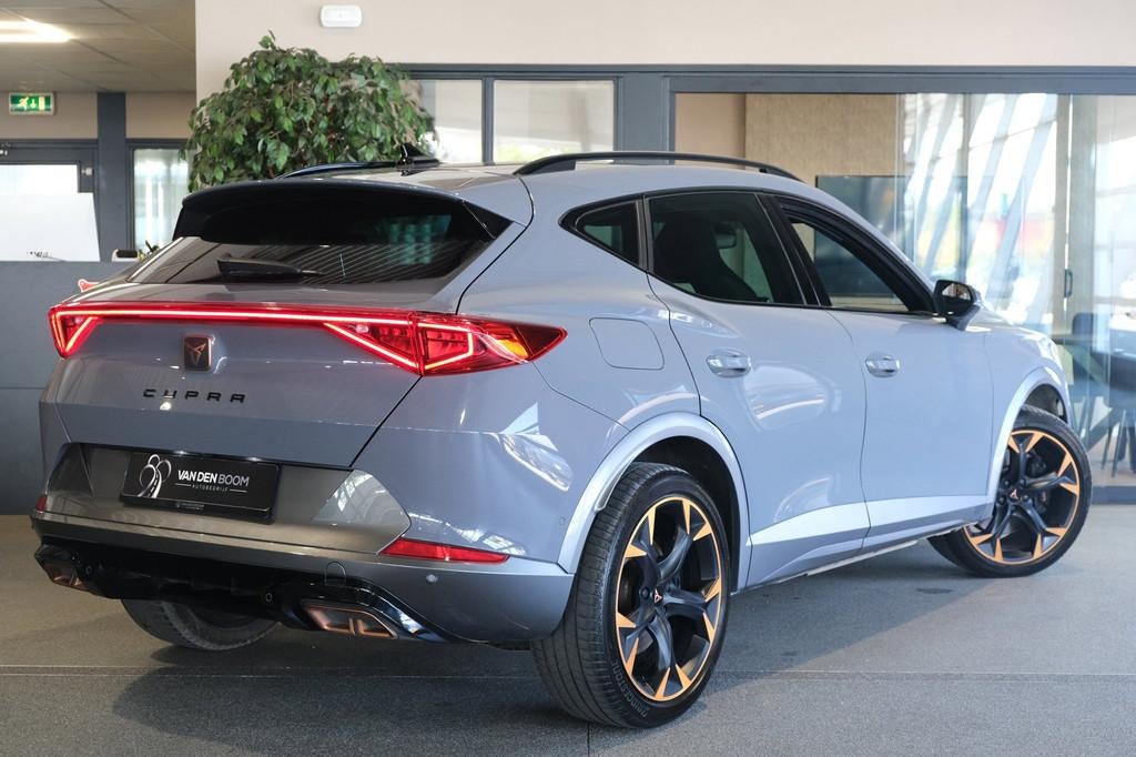 CUPRA Formentor 1.4 e-Hybrid VZ Copper 245PK Trekhaak Cam Na, Gebruikt, Zwart, 4 cilinders, Formentor