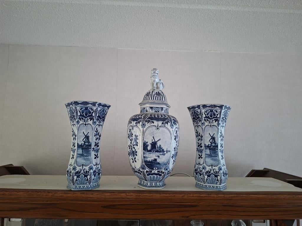 Delfts blauw vazen en pot met deksel, Ophalen of Verzenden