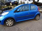 Peugeot 107 Bj 2010 5 deurs 205000 km voor demontage., Gebruikt, -, -, Ophalen of Verzenden