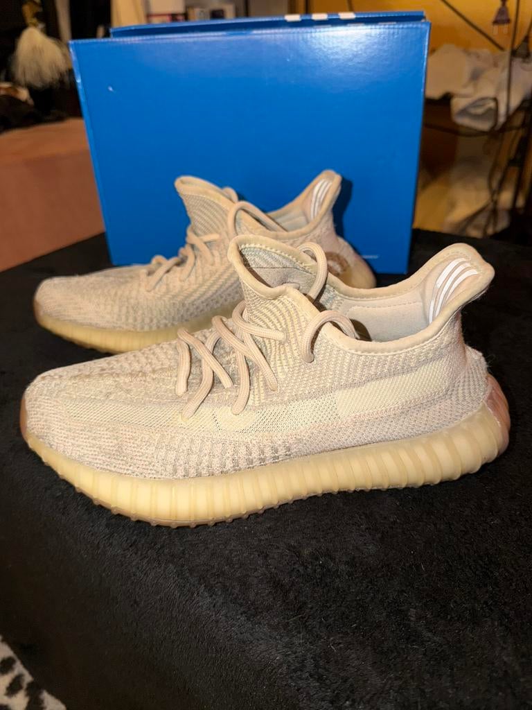 Yeezy 350 sneakers maat 38, Kleding | Heren, Schoenen, Overige kleuren, Ophalen of Verzenden, Sneakers of Gympen, Gedragen
