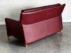 Leolux Paian 2-zits – Bordeaux Rood – Verstelbare Zitdiepte, Huis en Inrichting, Leolux, Leolux, 150 tot 200 cm, Tweepersoons