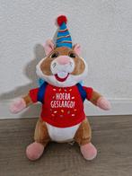 Ah albert heijn knuffel plush pluche hamster geslaagd hoera, Kinderen en Baby's, Ophalen of Verzenden, Zo goed als nieuw, Overige typen