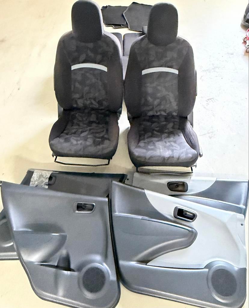 Interieur, stoelen, achterbank, panelen Suzuki Alto/Pixo, Auto-onderdelen, Interieur en Bekleding, Suzuki, Gebruikt, Ophalen