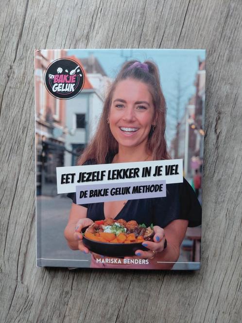 Bakje Geluk - Eet jezelf lekker in je vel, Boeken, Kookboeken, Zo goed als nieuw, Hoofdgerechten, Overige typen, Nederland en België