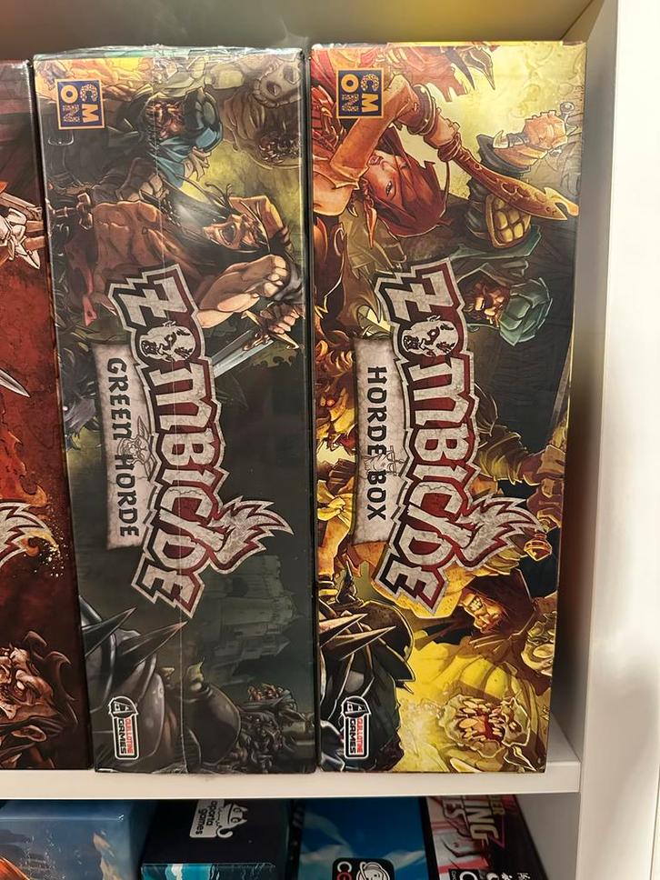 Zombicide Green Horde + KS Extra's - Nieuw!, Hobby en Vrije tijd, Gezelschapsspellen | Bordspellen, Zo goed als nieuw, Een of twee spelers