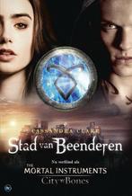 Cassandra Clare - Stad van Beenderen, Boeken, Kinderboeken | Jeugd | 13 jaar en ouder, Ophalen of Verzenden, Zo goed als nieuw