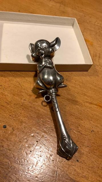 Zilveren rammelaar Muis. Gekeurd beschikbaar voor biedingen