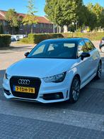 Audi A1 S-line 1.2 Tfsi 63KW SB 2014 Wit(Dealer Onderhouden), Auto's, Audi, Voorwielaandrijving, A1, 4 cilinders, Wit