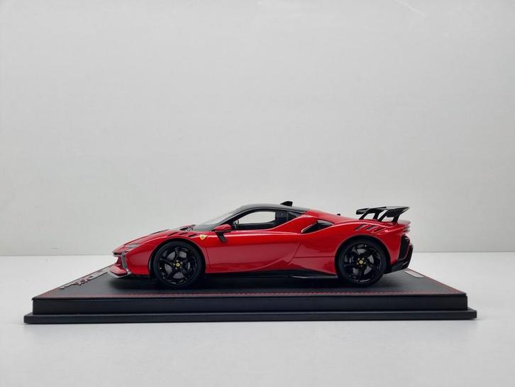 Ivy Merit
Ferrari SF90 XX Stradale
Rosso Corsa 1/20 1:18 Nie, Hobby en Vrije tijd, Modelauto's | 1:18, Nieuw, Auto, Ophalen of Verzenden