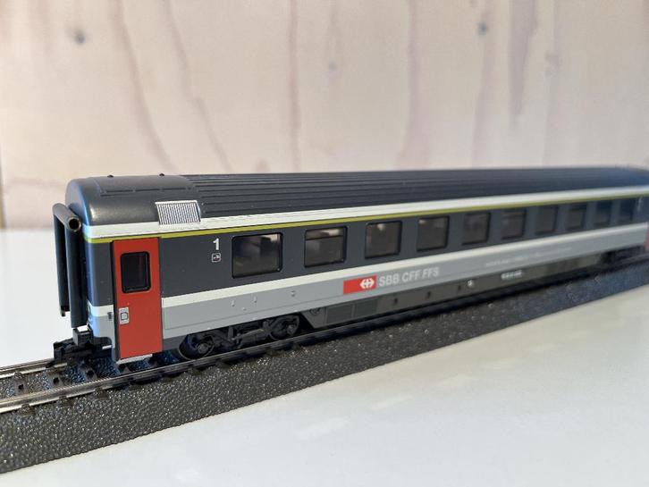 Märklin 4368 1e kl. rijtuig (2 stuks) – SBB, Hobby en Vrije tijd, Modeltreinen | H0, Zo goed als nieuw, Wagon, Wisselstroom, Märklin