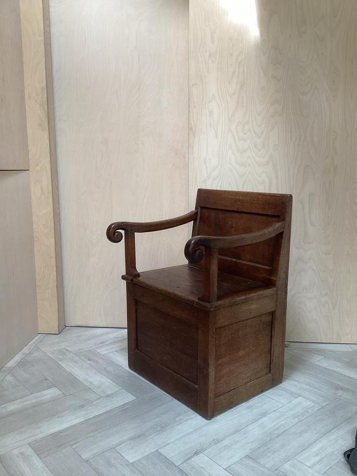 Antieke Engelse Bureau Stoel,Eikenhout,1800 en opbergruimte, Antiek en Kunst, Antiek | Meubels | Stoelen en Banken, Ophalen