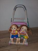 twee popjes en poppenwagentje, Verzamelen, Poppen, Ophalen of Verzenden, Zo goed als nieuw, Pop
