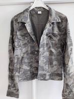 Spijkerjasje in legerprint. Maat S, Vila, Ophalen of Verzenden, Zo goed als nieuw, Jasje