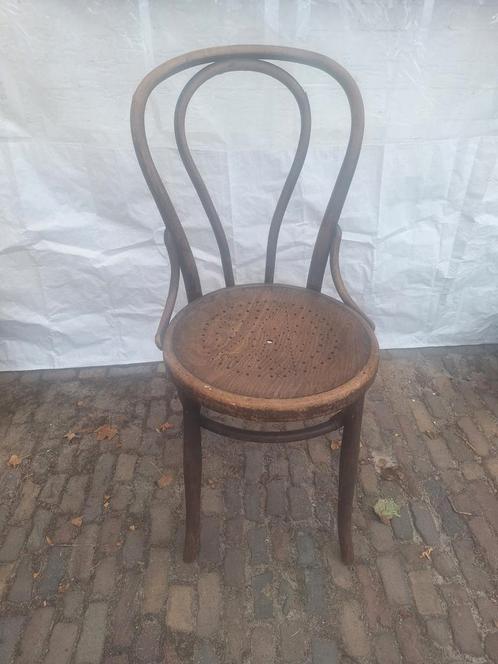 Vintage Thonet Stoel, Antiek en Kunst, Antiek | Meubels | Stoelen en Banken, Ophalen of Verzenden