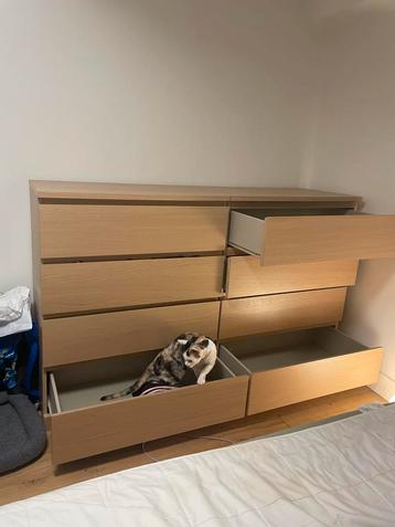 Commode met 2 lades beschikbaar voor biedingen