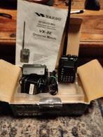 Yaesu VX-8E Portofoon met accessoires, Ophalen of Verzenden, Gebruikt, 5 tot 15 km, Portofoon of Walkie-talkie