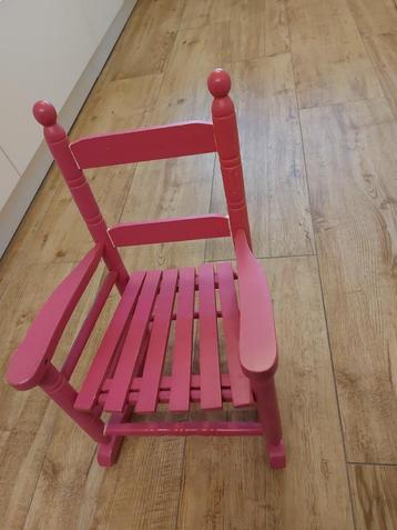 Kinderschommelstoel beschikbaar voor biedingen