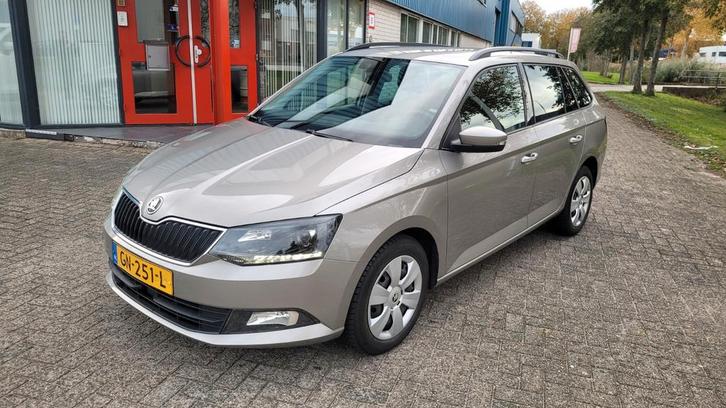 Skoda Fabia 1.2 TSI 66KW Combi 2015 Beige led/clima/cruse, Auto's, Skoda, Bedrijf, Fabia, ABS, Adaptive Cruise Control, Airbags