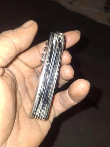 Vintage Zwitsers Zakmes beschikbaar voor biedingen