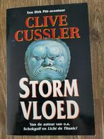 Stormvloed - Clive Cussler, Ophalen of Verzenden, Zo goed als nieuw, Clive Cussler