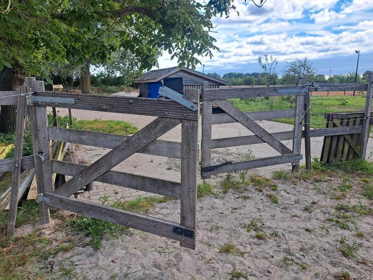 Houten poort voor weide of paddock, Tuin en Terras, Tuinpoorten, Gebruikt, Draaipoort, Hout, 100 tot 150 cm, 200 cm of meer, Ophalen