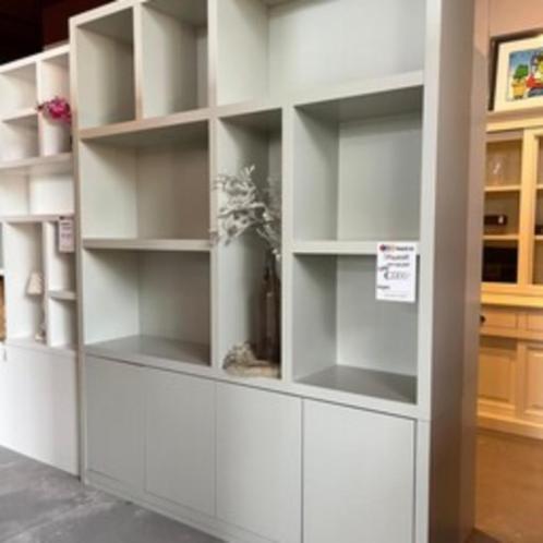 Showmodel vakkenkast Manhattan - RAL 9002, Huis en Inrichting, Kasten | Wandmeubels, Zo goed als nieuw, 200 cm of meer, 150 tot 200 cm