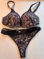 Hunkemuller pushup maat 34C + string, Kleding | Dames, Ondergoed en Lingerie, Hunkemöller, Verzenden, Zwart, Setje