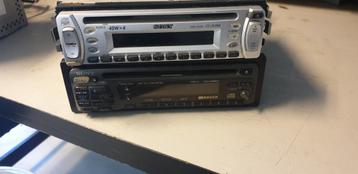 Sony autoradio zonder bleuthooth en USB En AUX  beschikbaar voor biedingen