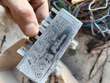 BMW E30 verlichtlingsmodule  Lampenkontrollgerät 1375909 beschikbaar voor biedingen