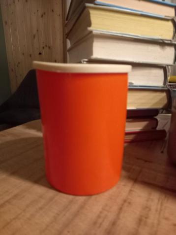 Oranje Bus/Trommel Cherrytips Carels beschikbaar voor biedingen