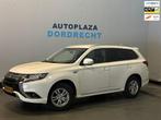 Mitsubishi Outlander 2.4 PHEV Pure CAMERA / TREKHAAK, Automaat, 4 cilinders, 1865 kg, Wit
